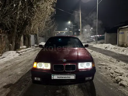 BMW 328 1992 года за 2 680 000 тг. в Алматы – фото 3