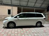 Toyota Sienna 2019 года за 17 200 000 тг. в Алматы – фото 4