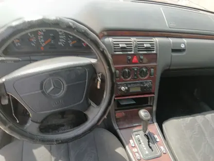 Mercedes-Benz E 230 1996 года за 2 190 000 тг. в Кызылорда – фото 10