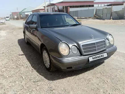Mercedes-Benz E 230 1996 года за 2 190 000 тг. в Кызылорда – фото 3