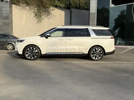 Kia Carnival 2021 года за 19 000 000 тг. в Алматы – фото 3