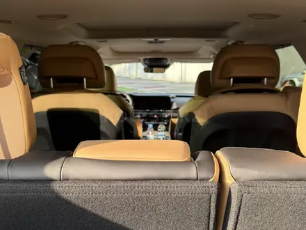 Kia Carnival 2021 года за 19 000 000 тг. в Алматы – фото 18