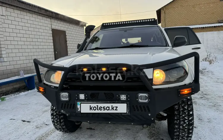 Toyota 4Runner 2005 годаүшін12 500 000 тг. в Астана