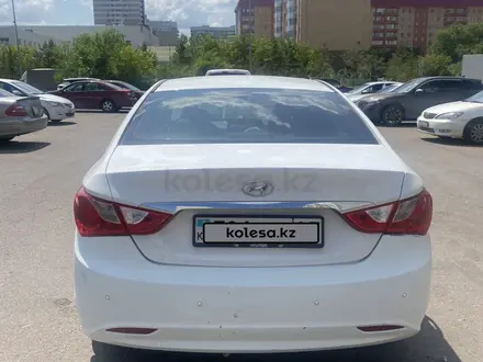 Hyundai Sonata 2010 года за 5 900 000 тг. в Астана – фото 4