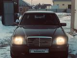 Mercedes-Benz E 220 1994 года за 2 300 000 тг. в Астана