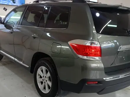 Toyota Highlander 2012 года за 9 000 000 тг. в Атырау – фото 10