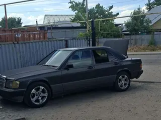 Mercedes-Benz 190