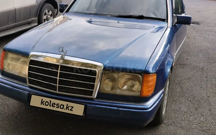 Mercedes-Benz E 220 1992 годаүшін1 800 000 тг. в Караганда