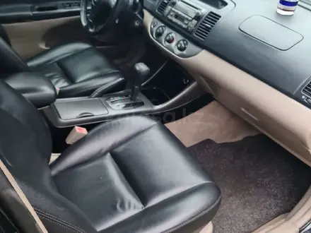 Toyota Camry 2003 года за 4 500 000 тг. в Павлодар – фото 17