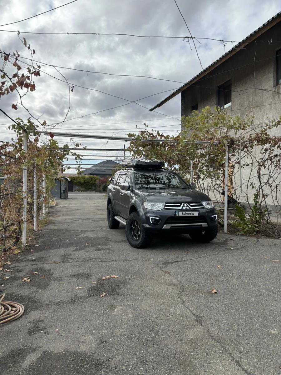 Mitsubishi Pajero Sport 2014 г.