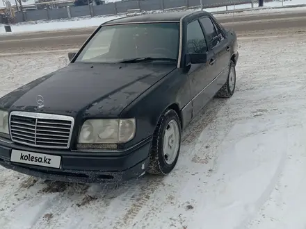 Mercedes-Benz E 220 1994 года за 1 450 000 тг. в Алматы – фото 2