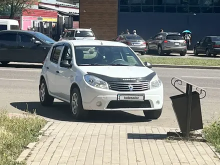 Renault Sandero 2012 года за 3 300 000 тг. в Караганда