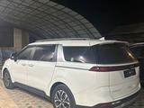 Kia Carnival 2022 года за 23 000 000 тг. в Астана – фото 2