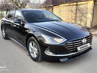 Hyundai Sonata 2021 годаүшін10 300 000 тг. в Алматы