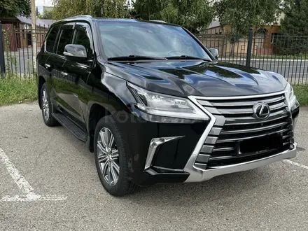 Lexus LX 570 2016 года за 39 000 000 тг. в Усть-Каменогорск