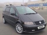Volkswagen Sharan 2003 года за 4 500 000 тг. в Атырау