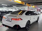 BMW 550 2024 года за 50 000 000 тг. в Алматы – фото 4