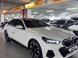 BMW 550 2024 года за 50 000 000 тг. в Алматы – фото 3