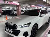 BMW 550 2024 года за 50 000 000 тг. в Алматы – фото 2