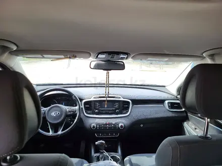 Kia Sorento 2016 года за 6 200 000 тг. в Уральск – фото 10