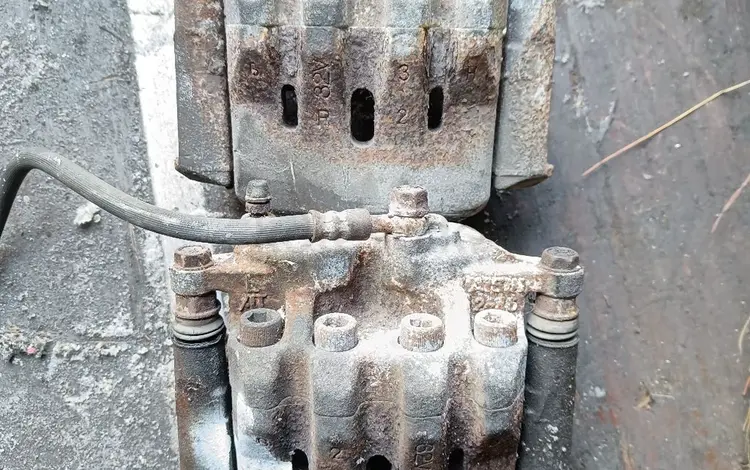 Суппорт перед Toyota aristo 147 за 15 000 тг. в Алматы