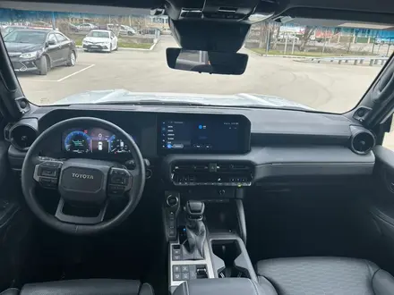 Toyota Land Cruiser Prado 2025 года за 45 290 000 тг. в Актобе – фото 14