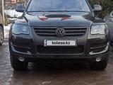 Volkswagen Touareg 2008 года за 7 300 000 тг. в Алматы
