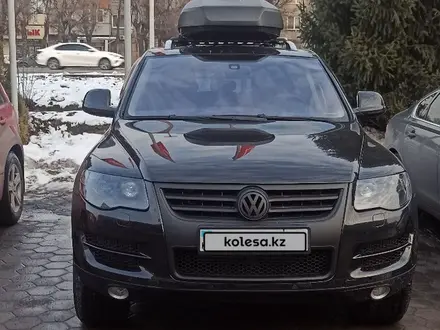 Volkswagen Touareg 2008 года за 7 000 000 тг. в Алматы – фото 14