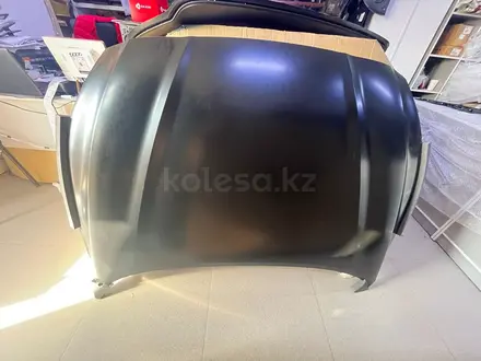 Капот за 1 100 тг. в Уральск