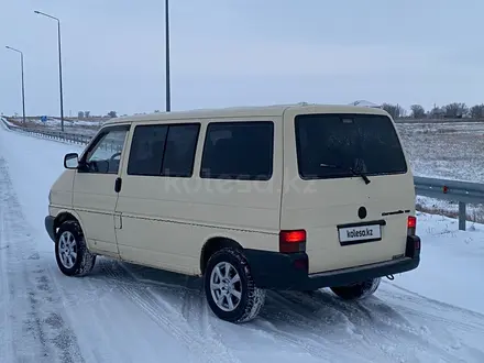 Volkswagen Caravelle 1999 года за 3 800 000 тг. в Караганда – фото 4