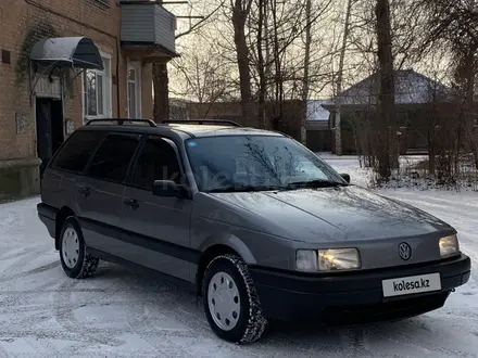 Volkswagen Passat 1990 года за 1 490 000 тг. в Усть-Каменогорск – фото 3