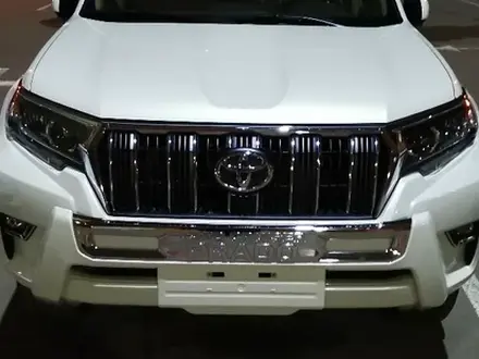 Toyota Land Cruiser Prado 2021 года за 25 000 000 тг. в Актау