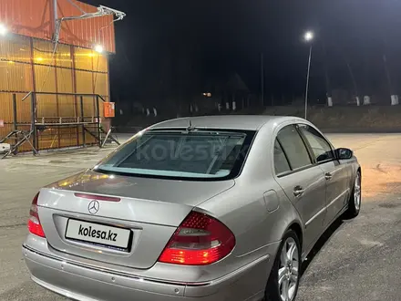 Mercedes-Benz E 240 2003 года за 5 500 000 тг. в Алматы – фото 5