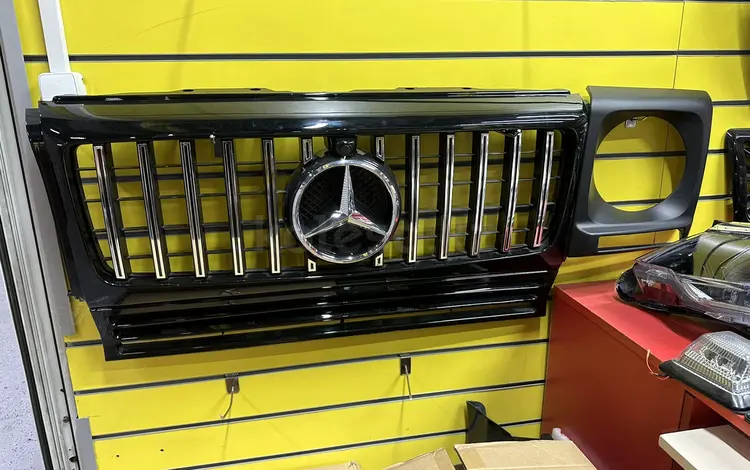 Решетка радиатора Mercedes-Benz за 300 000 тг. в Алматы