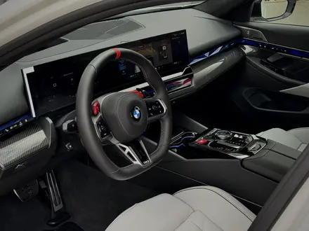 BMW M5 2026 года за 87 900 000 тг. в Усть-Каменогорск – фото 12