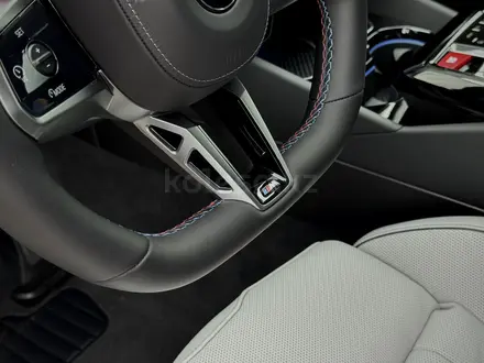 BMW M5 2026 года за 87 900 000 тг. в Усть-Каменогорск – фото 13