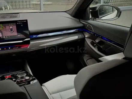 BMW M5 2026 года за 87 900 000 тг. в Усть-Каменогорск – фото 19