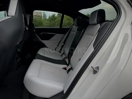 BMW M5 2026 года за 87 900 000 тг. в Усть-Каменогорск – фото 21