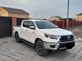 Toyota Hilux 2021 года за 18 000 000 тг. в Атырау