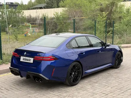 BMW M5 2024 года за 87 000 000 тг. в Алматы – фото 17