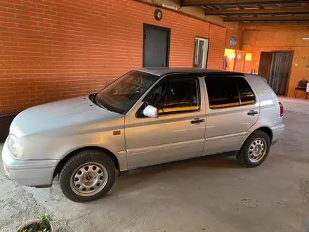 Volkswagen Golf 1995 года за 1 500 000 тг. в Алматы – фото 3