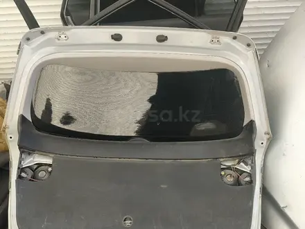 Крышка багажника седан универсал за 40 000 тг. в Алматы