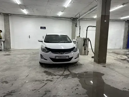 Hyundai Elantra 2015 года за 5 700 000 тг. в Астана