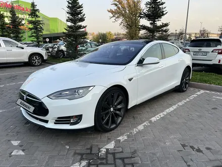 Tesla Model S 2013 года за 15 000 000 тг. в Алматы