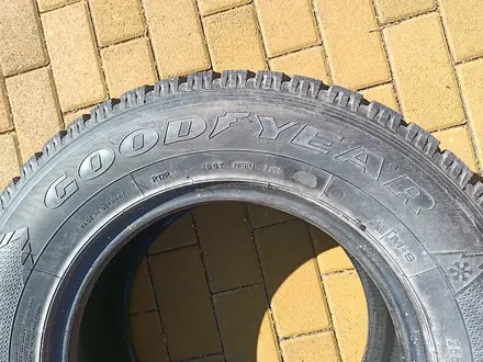 Шины 255/65 R16 — "GoodYear Ultra Grip 500" (Германия), шипованны за 115 000 тг. в Астана – фото 9