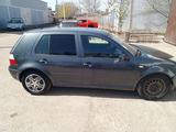 Volkswagen Golf 2000 года за 1 200 000 тг. в Уральск – фото 4