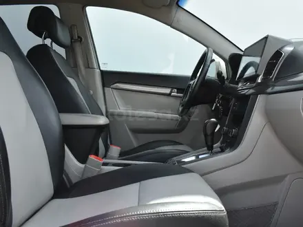 Chevrolet Captiva 2013 года за 4 700 000 тг. в Атырау – фото 14