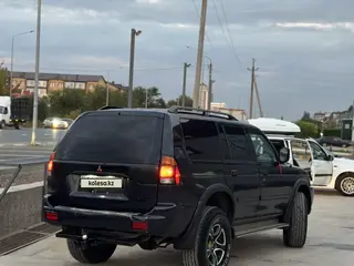 Mitsubishi Montero Sport, 2001