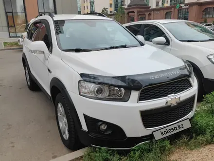 Chevrolet Captiva 2013 года за 8 000 000 тг. в Астана – фото 2