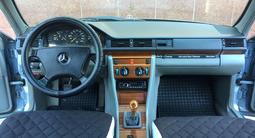 Mercedes-Benz E 200 1992 года за 1 200 000 тг. в Кентау – фото 4